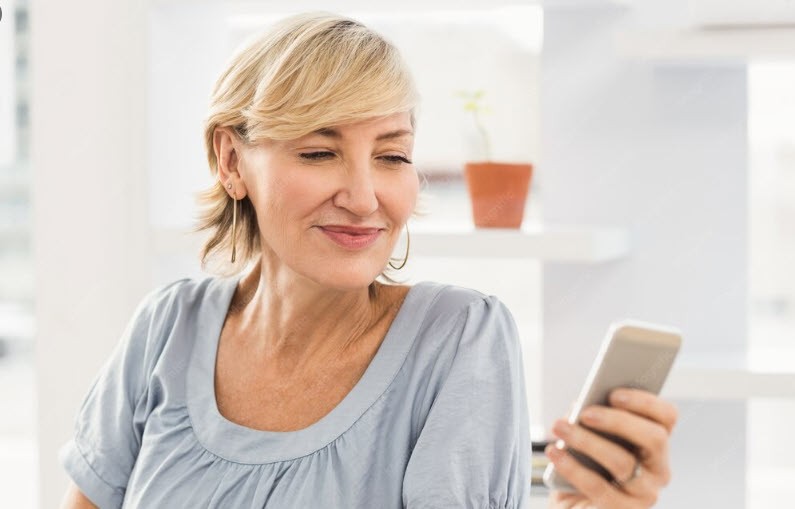 A patient contacting Edmonds Implant Center in Edmonds, Washington